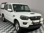 Mahindra PIK UP
