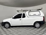 Nissan NP200