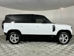 Land Rover Defender 110