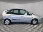 We Buy Cars | 2004 Renault Scenic — Stock Number D35705616