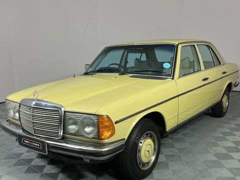 1978 Mercedes-Benz W123 Shape Sedan