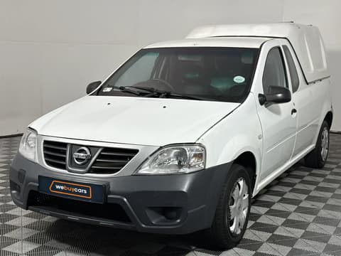 2017 Nissan NP200