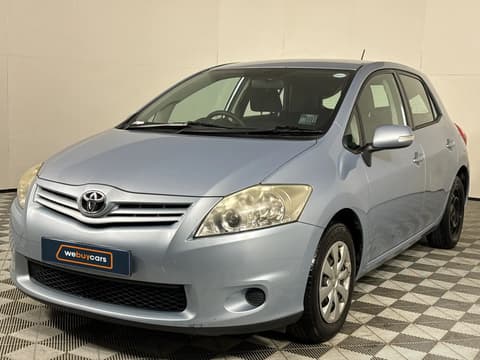 2012 Toyota Auris