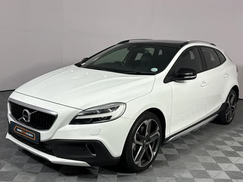 2018 Volvo V40