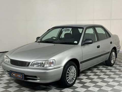 2000 Toyota Corolla