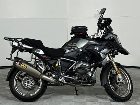 2018 BMW R Series