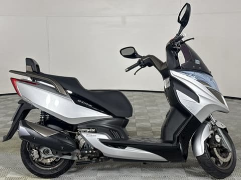 2022 Kymco People