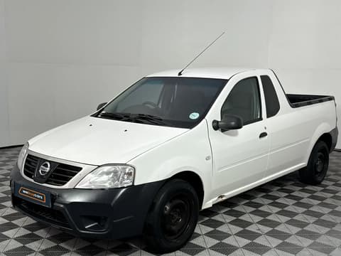 2019 Nissan NP200