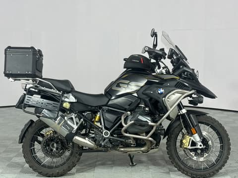 2022 BMW R Series