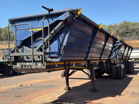 2019 Leader Side tipper