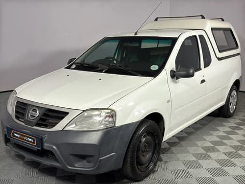 2019 Nissan NP200