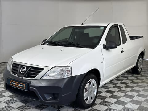 2016 Nissan NP200