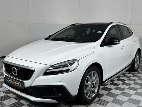 2019 Volvo V40