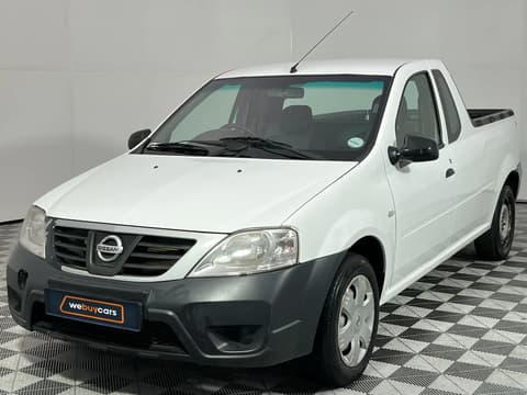 2021 Nissan NP200
