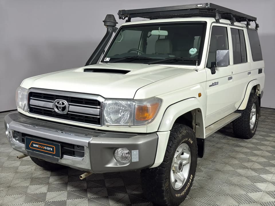 2015 Toyota Land Cruiser 70 Series
