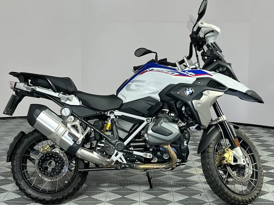 2021 BMW R Series