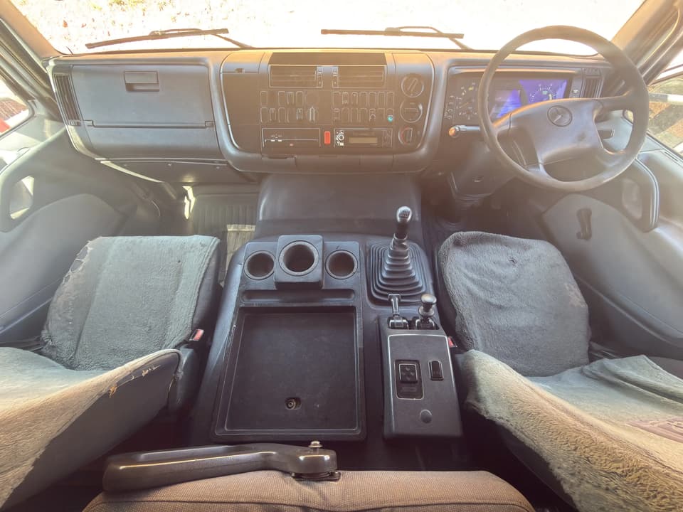 2004 Mercedes-Benz 18 Series Axor