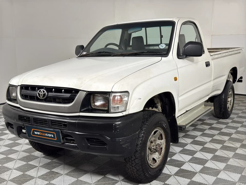 2004 Toyota Hilux