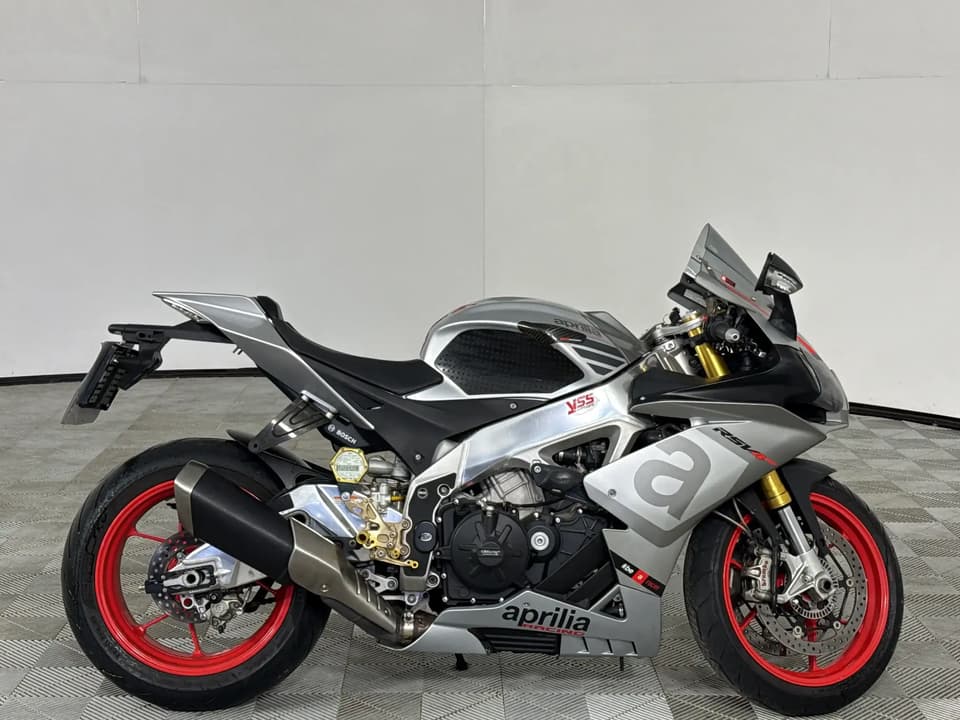 2015 Aprilia Rsv4