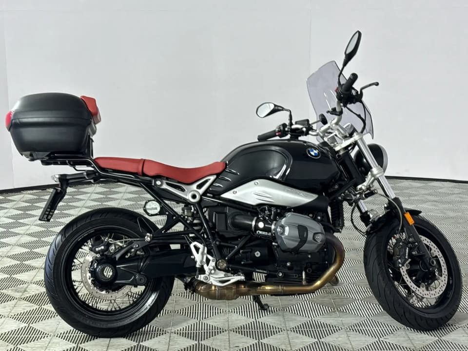 2019 BMW R Series