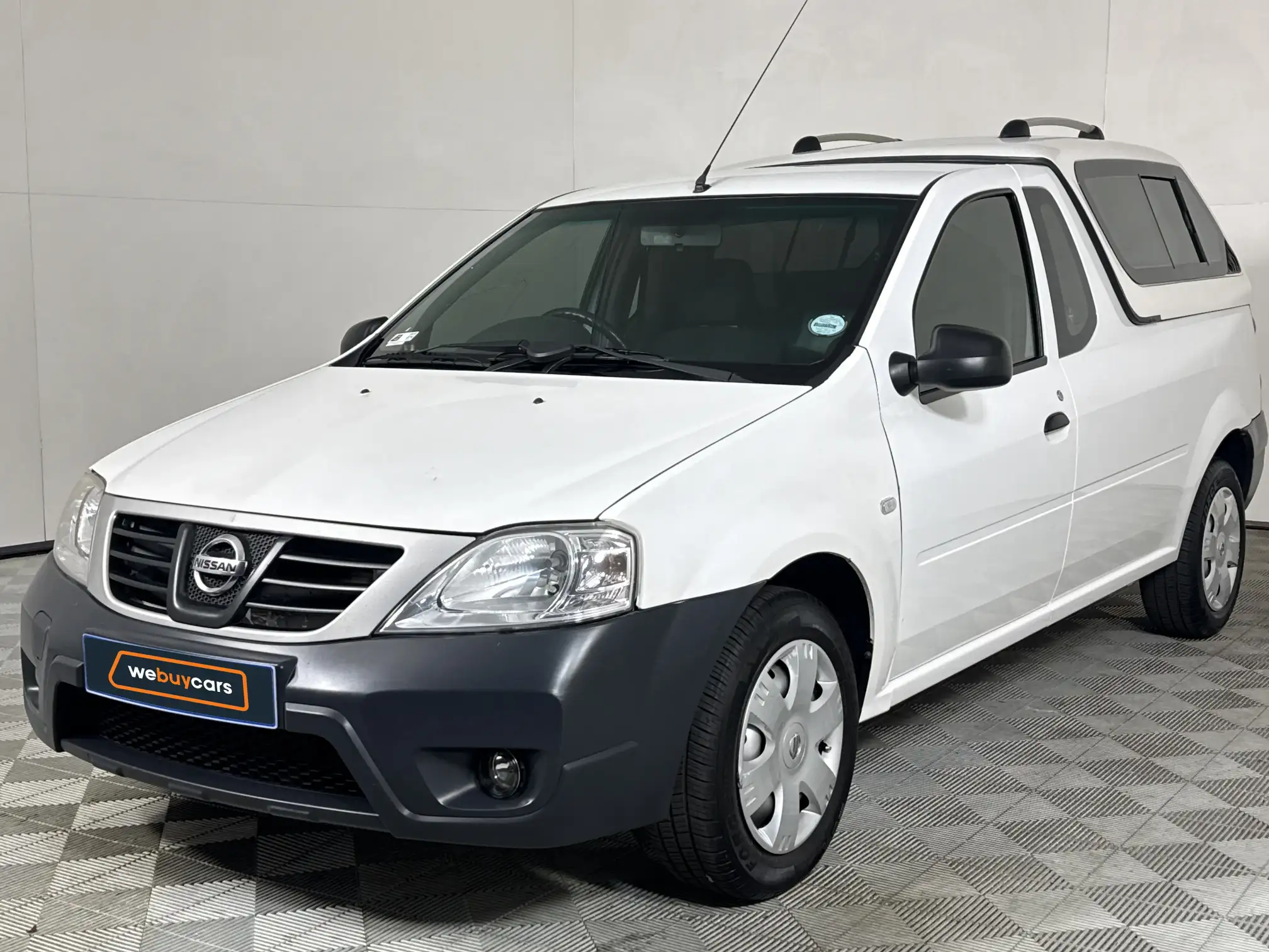 2020 Nissan NP200