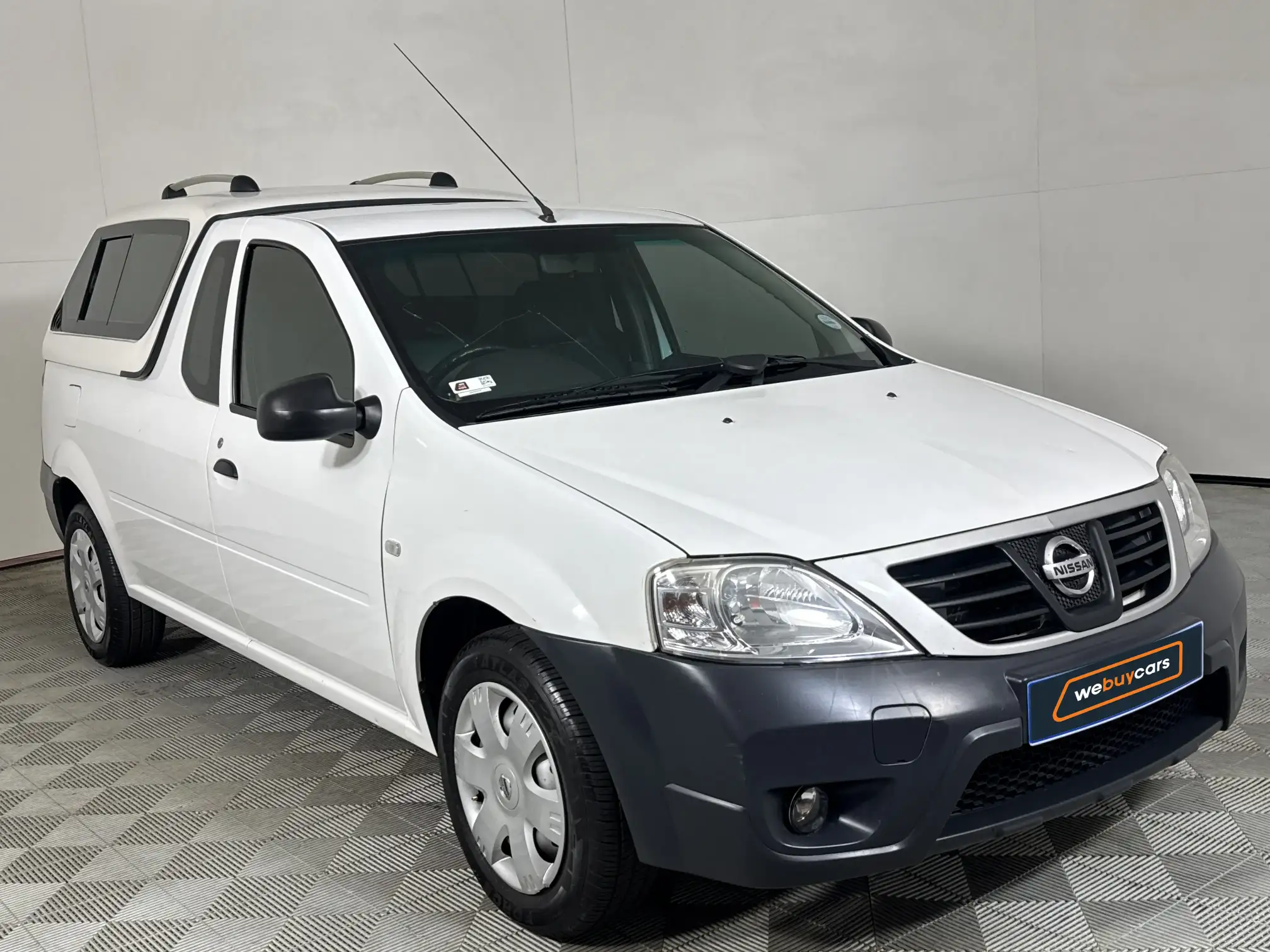 Nissan NP200