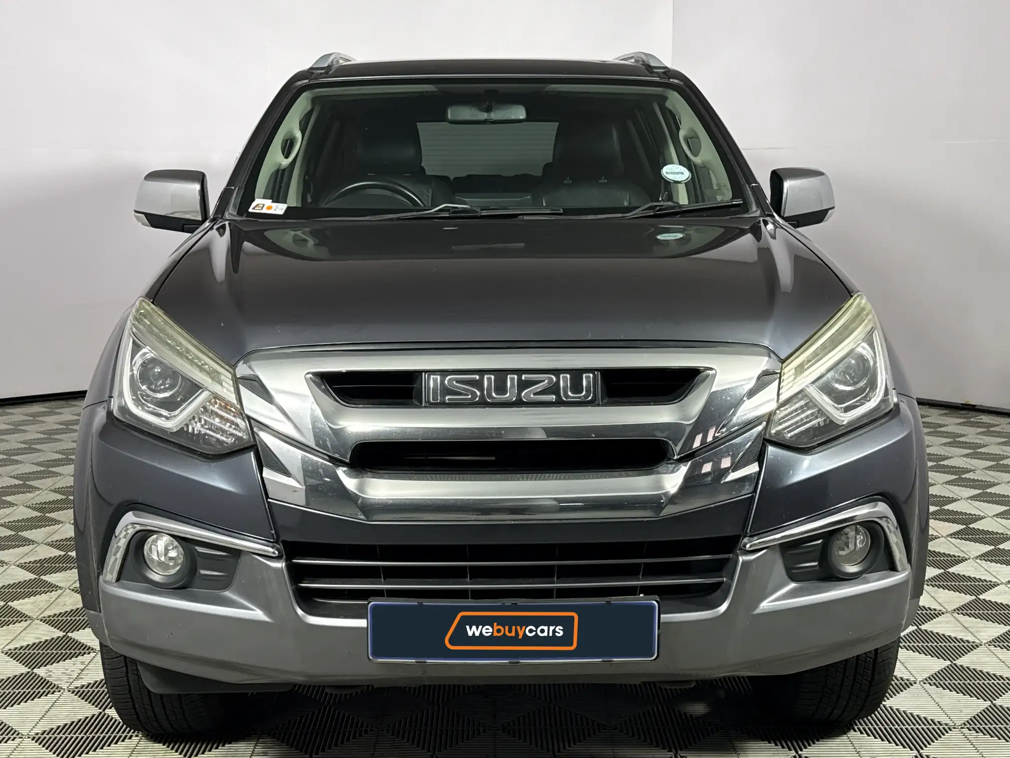 Isuzu MU-X