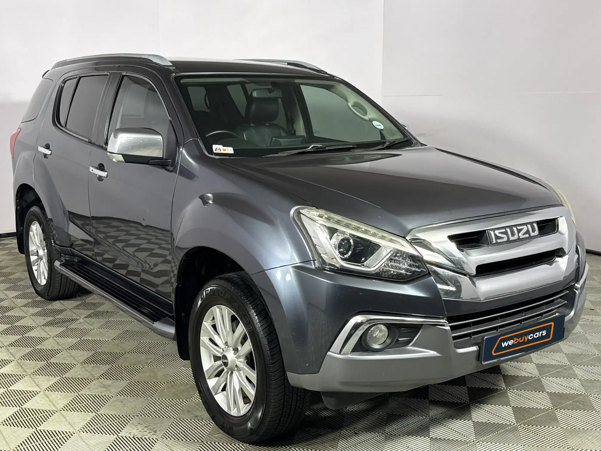 Isuzu MU-X