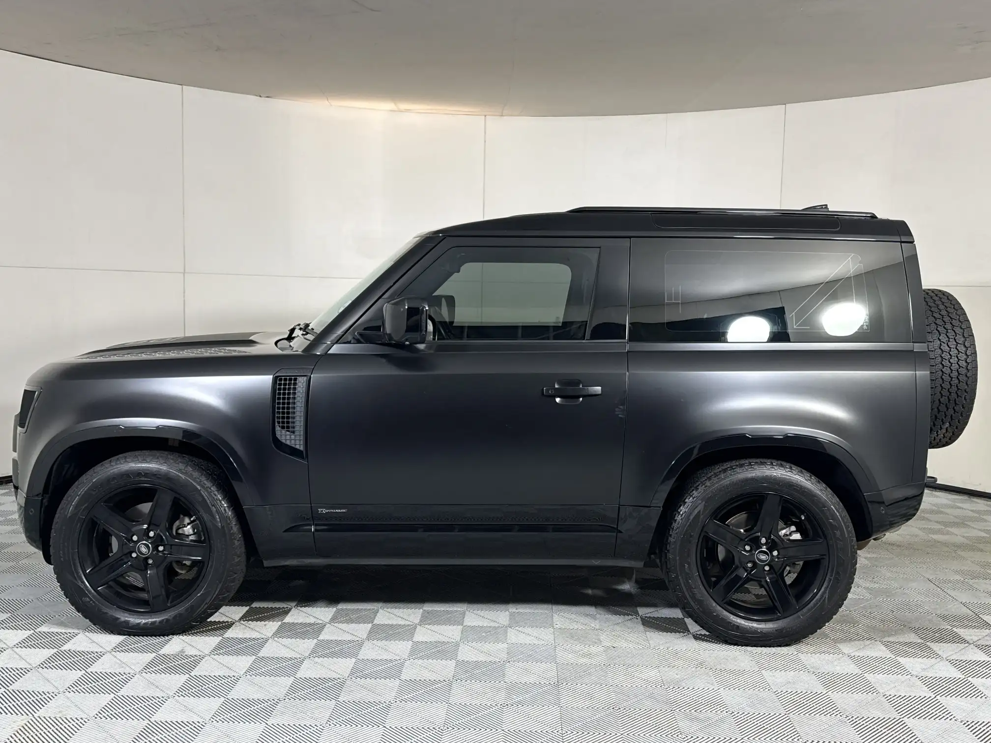 Land Rover Defender 90