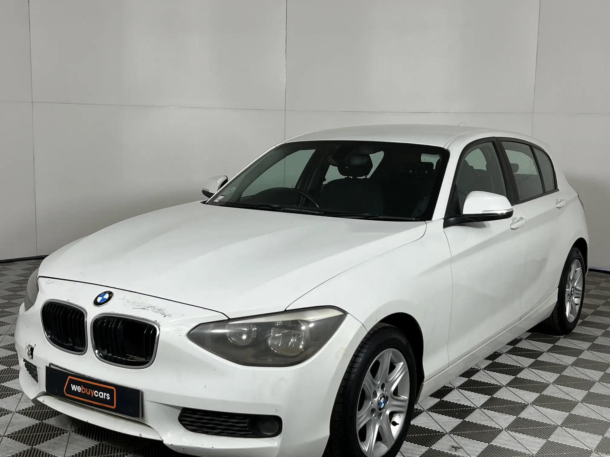 2012 BMW 1 Series 118i 5-Door (F20)