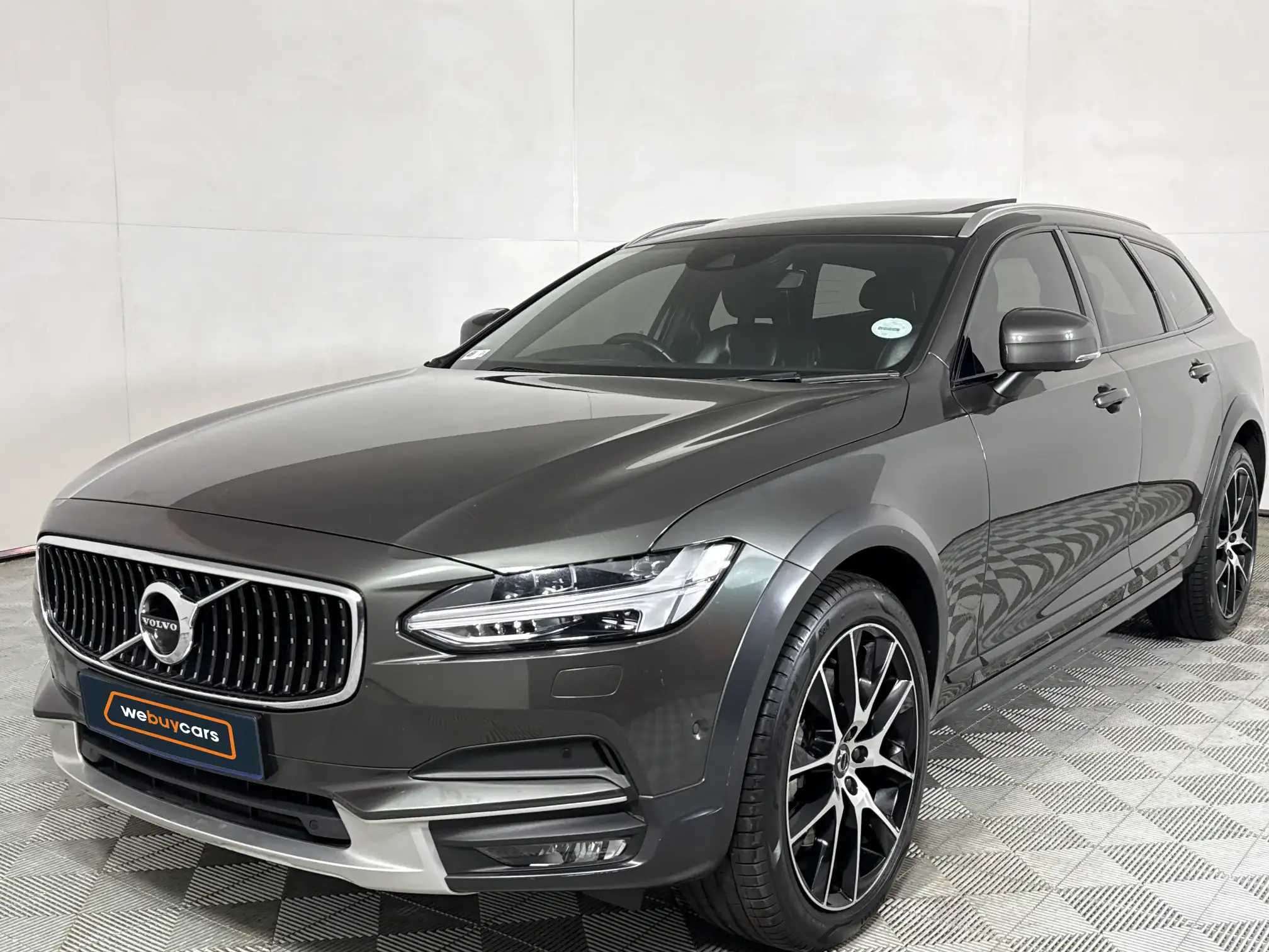 2020 Volvo V90