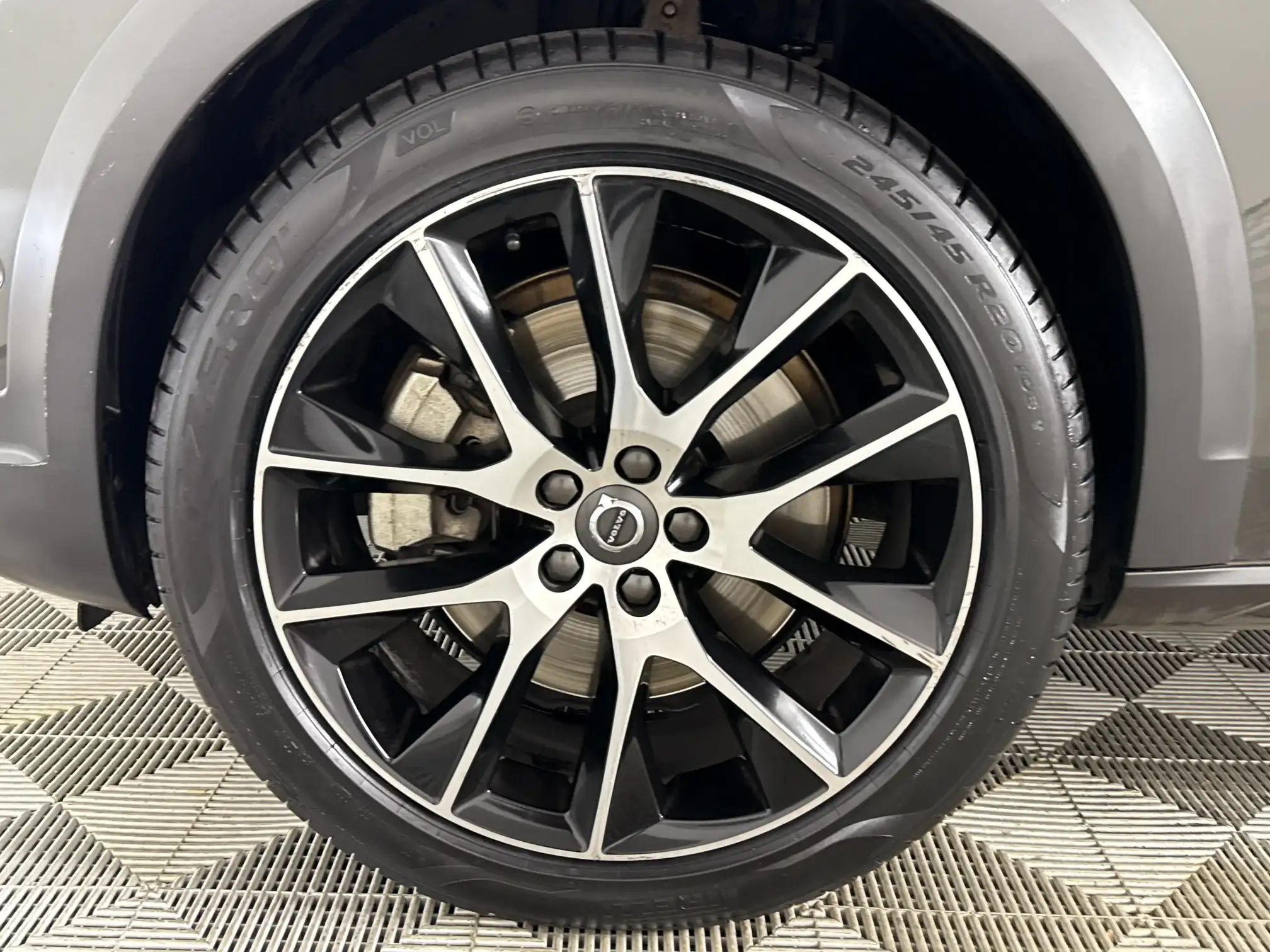 Volvo V90