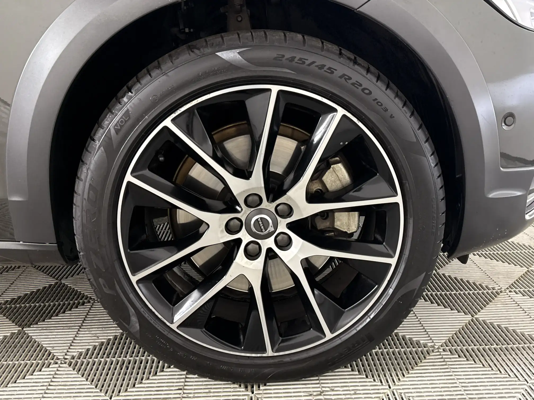 Volvo V90