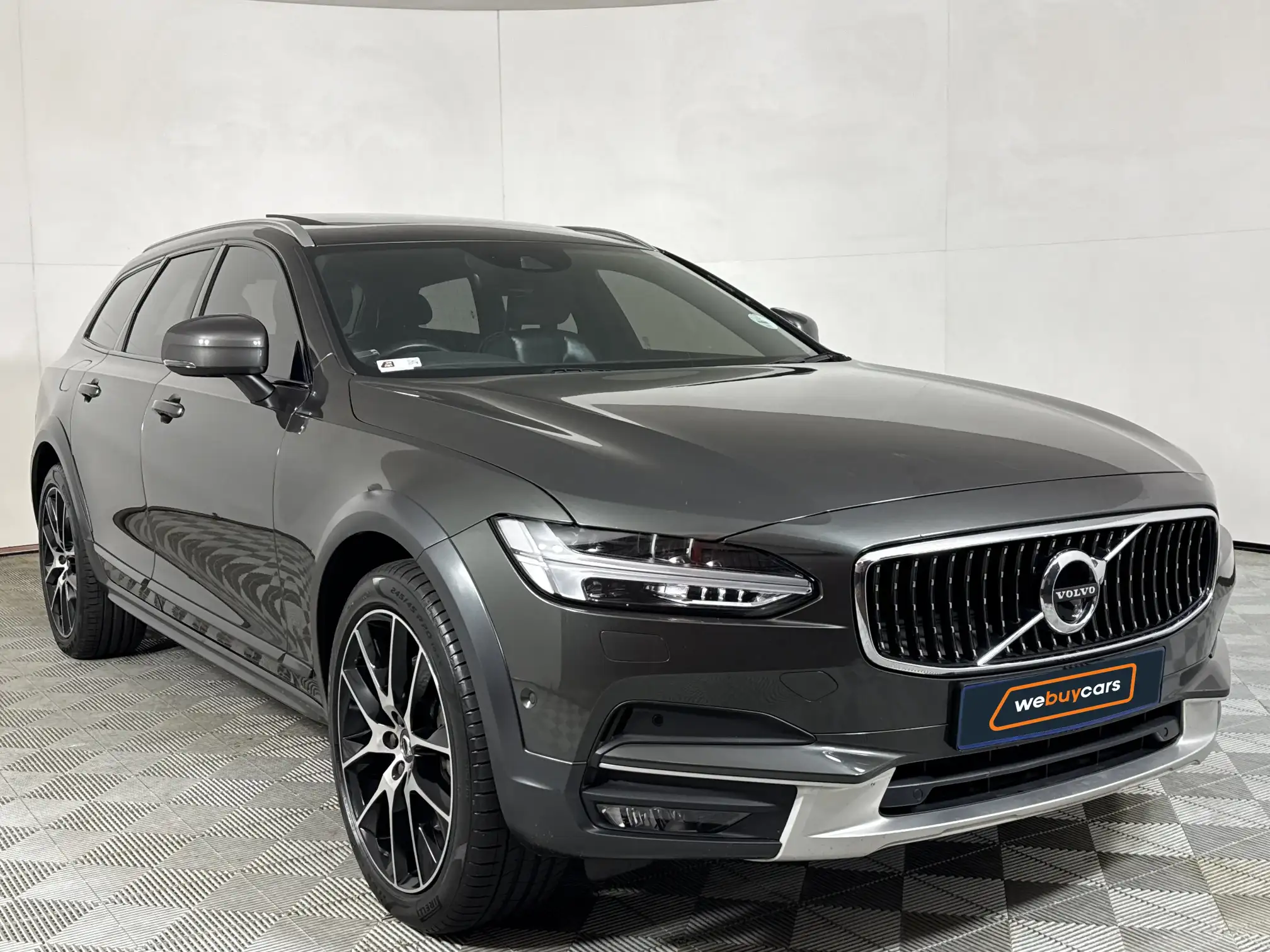 Volvo V90