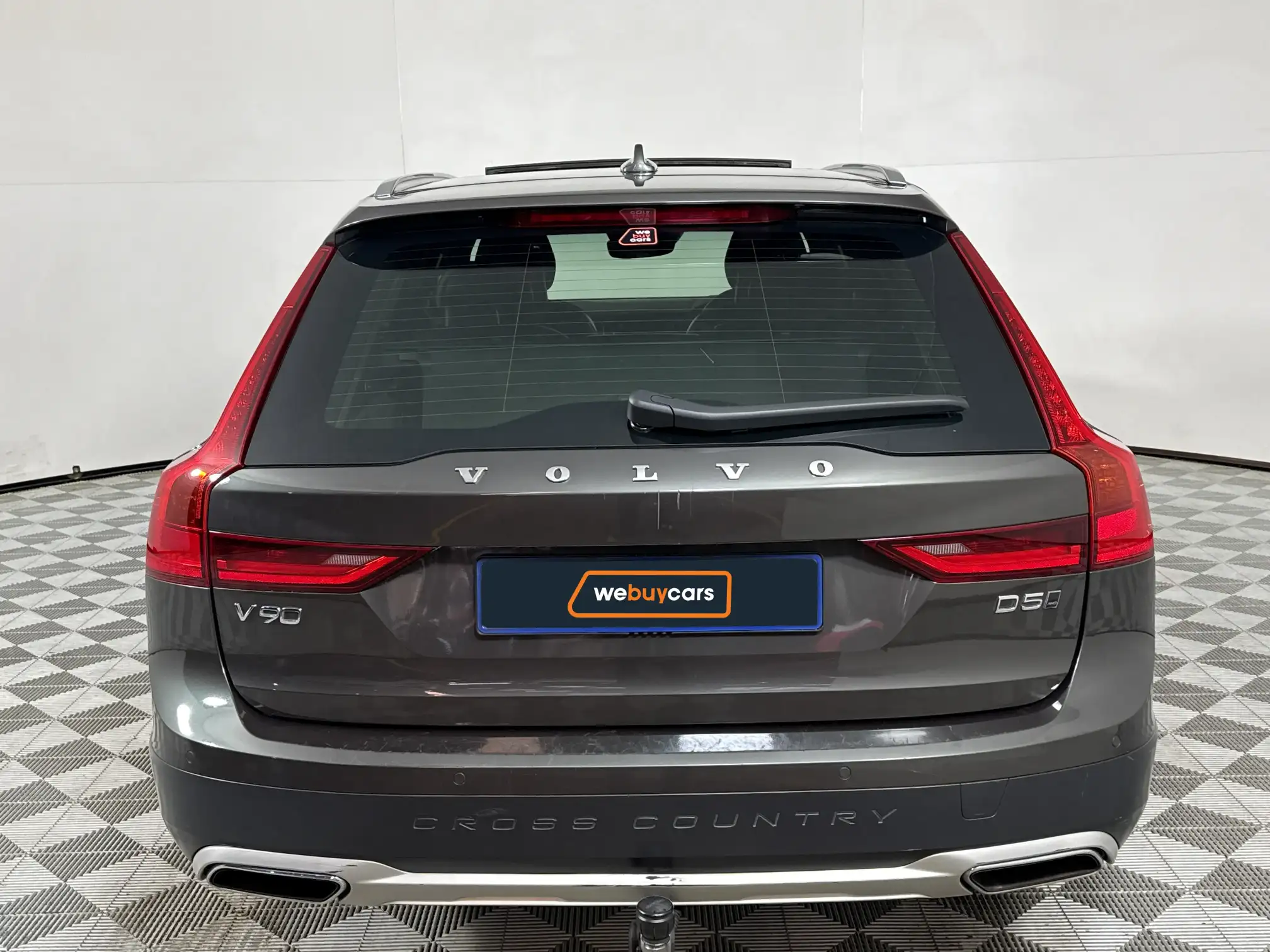 Volvo V90
