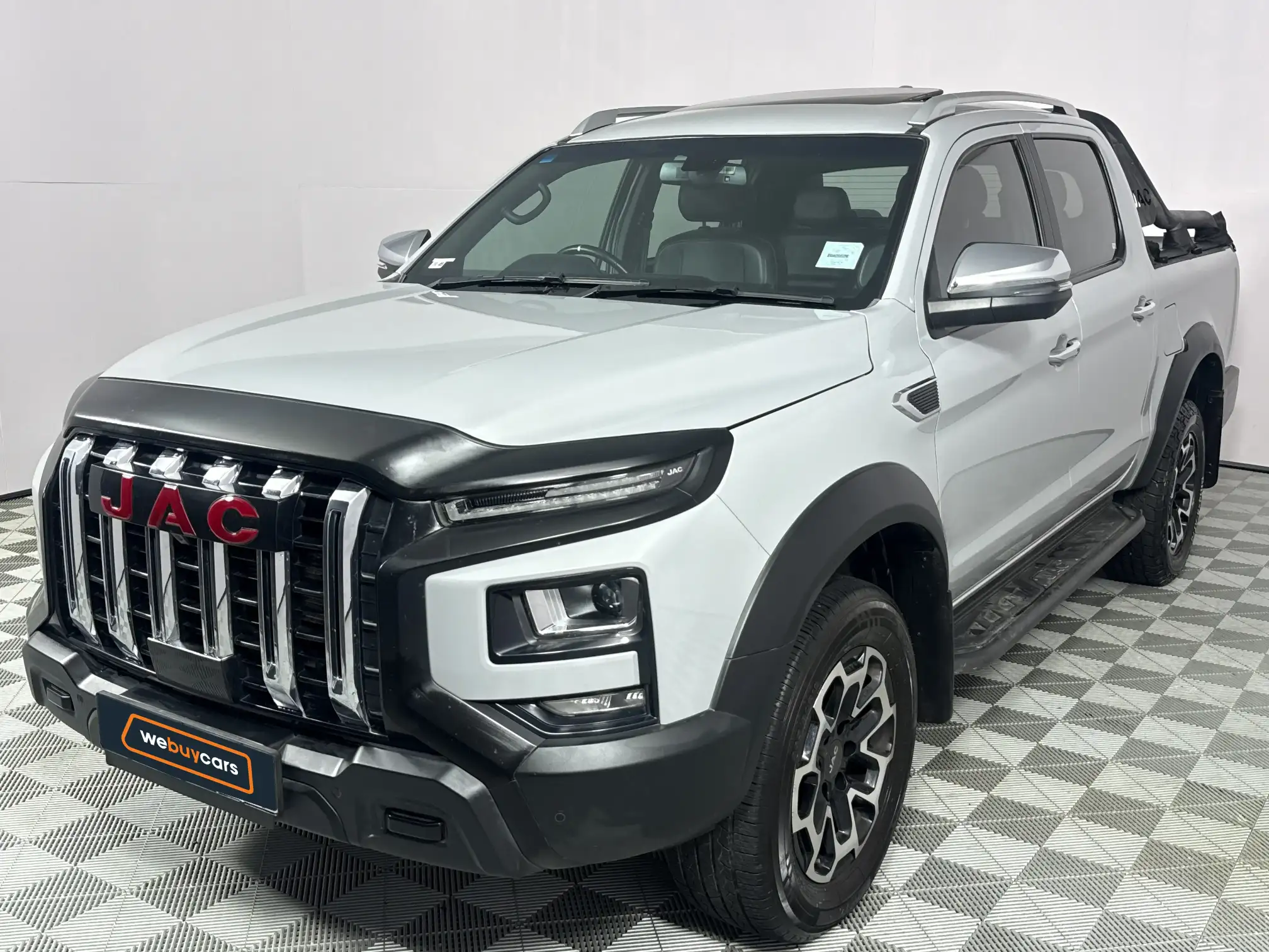 2024 JAC T9