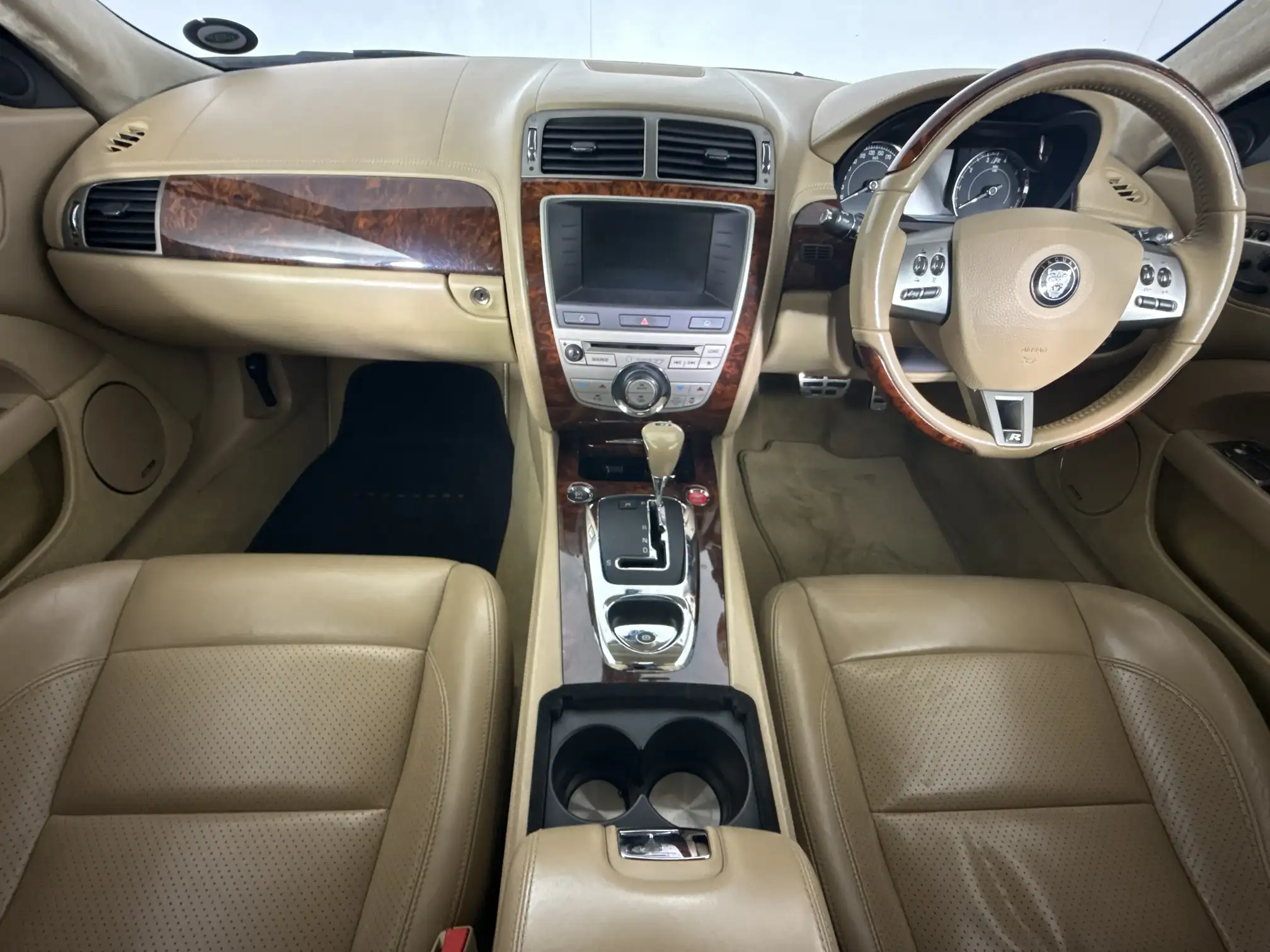 Jaguar XKR
