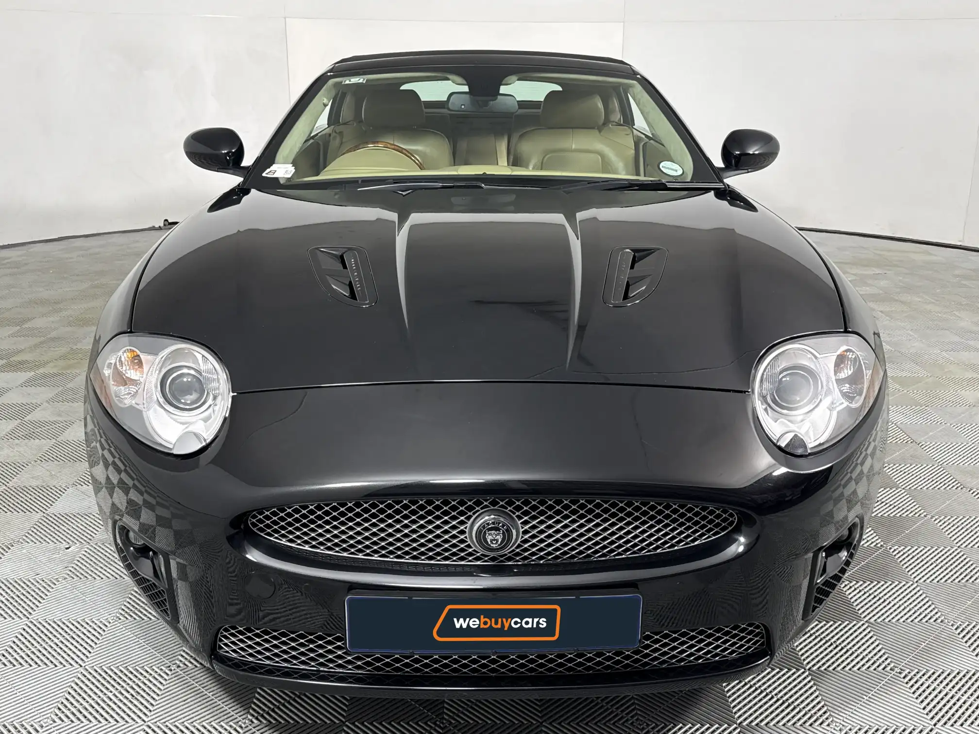 Jaguar XKR