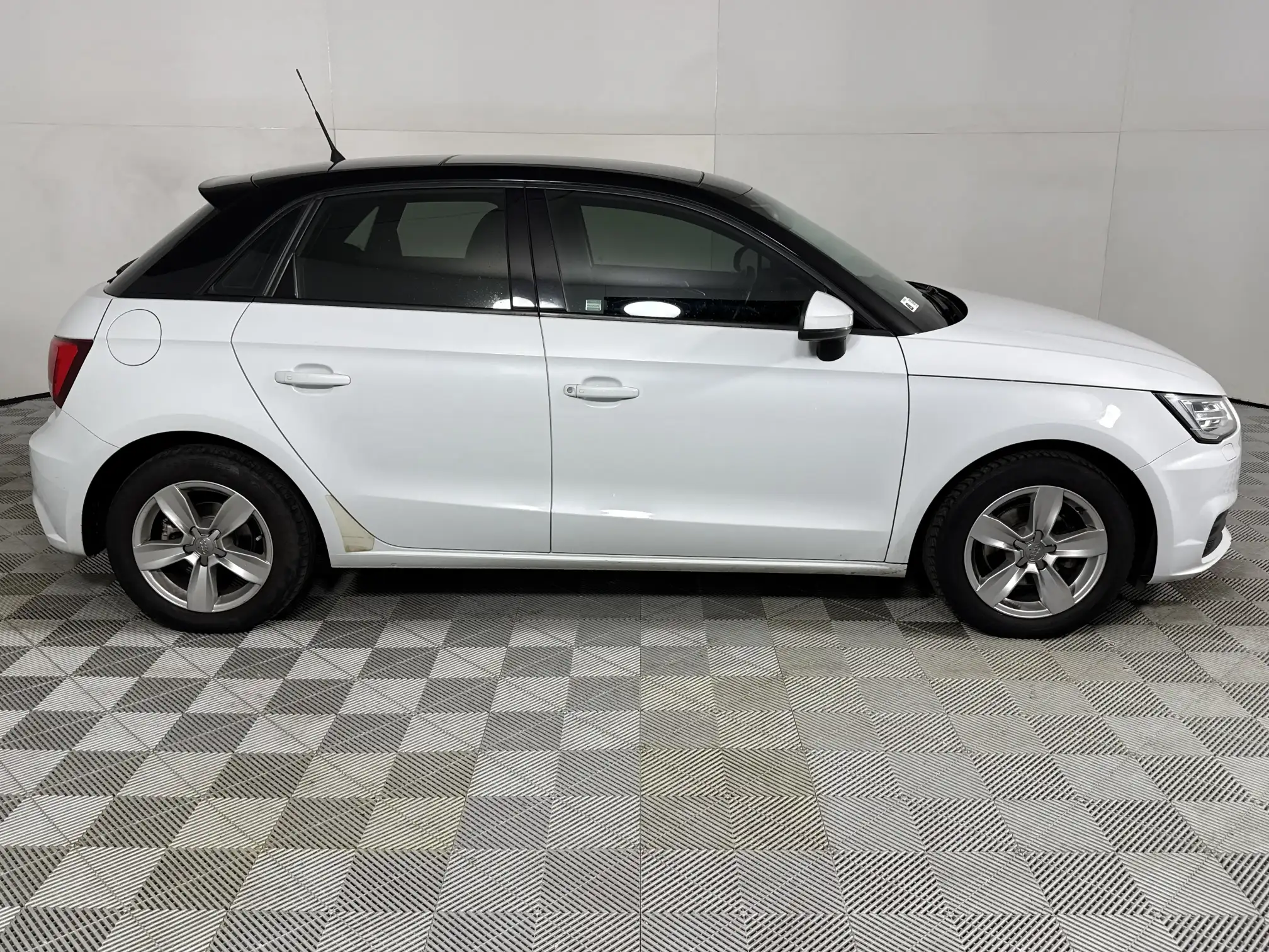 Audi A1