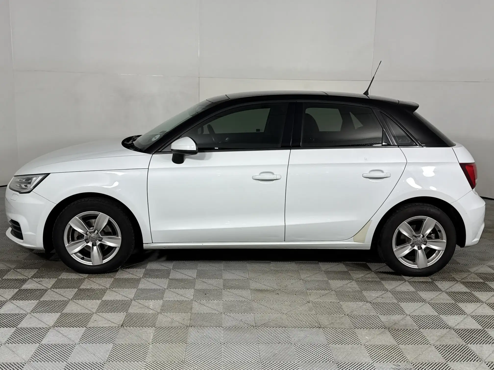 Audi A1