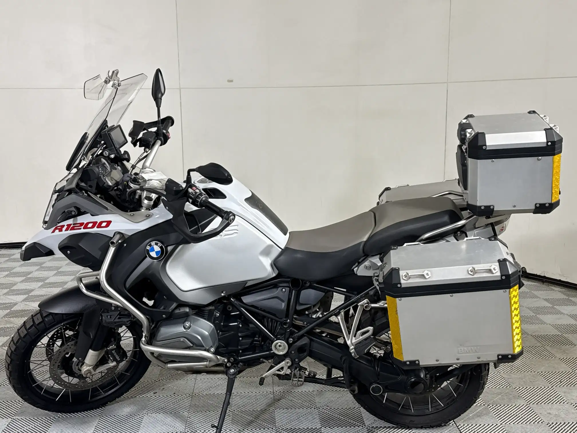 BMW R Series