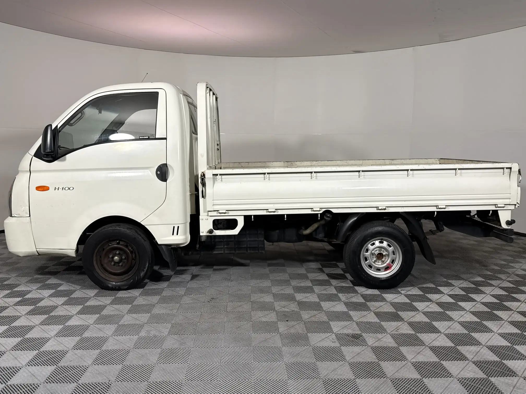 Hyundai H100
