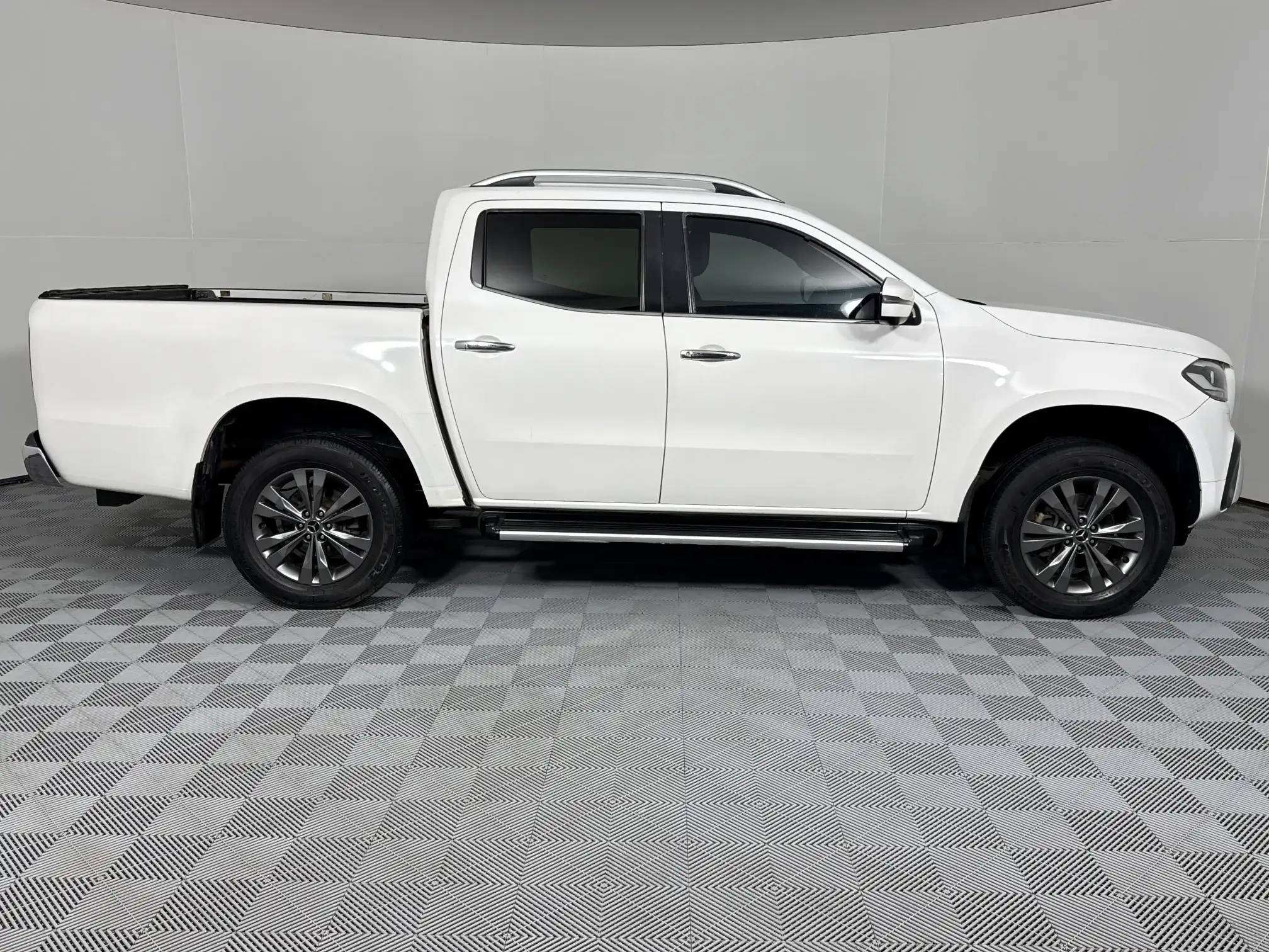 Mercedes-Benz X-Class