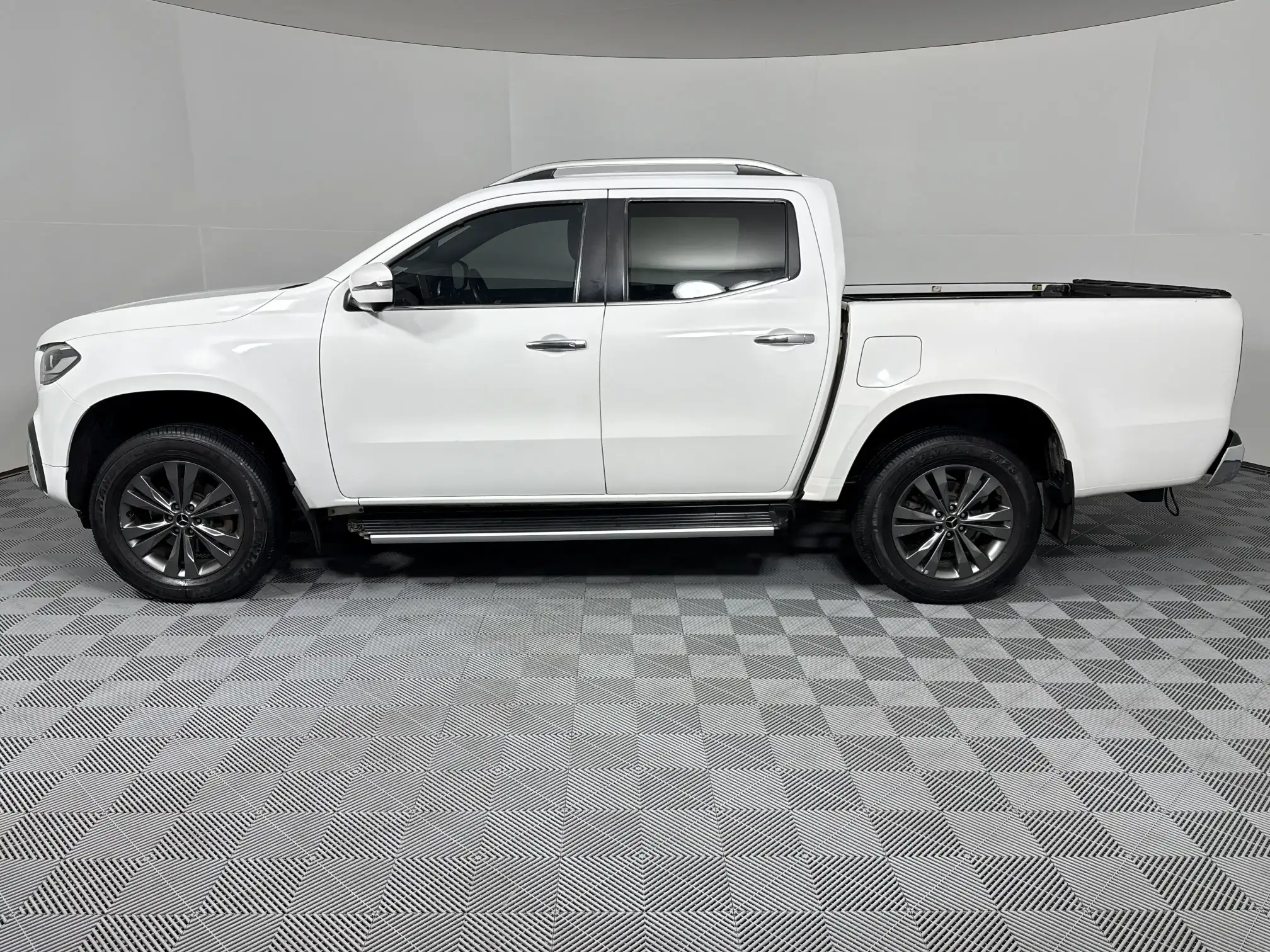 Mercedes-Benz X-Class