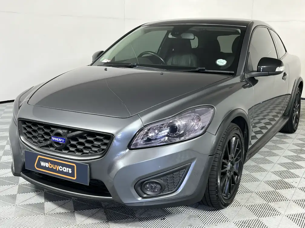 Used 2013 Volvo V40 CC T4 Elite Powershift for sale | WeBuyCars