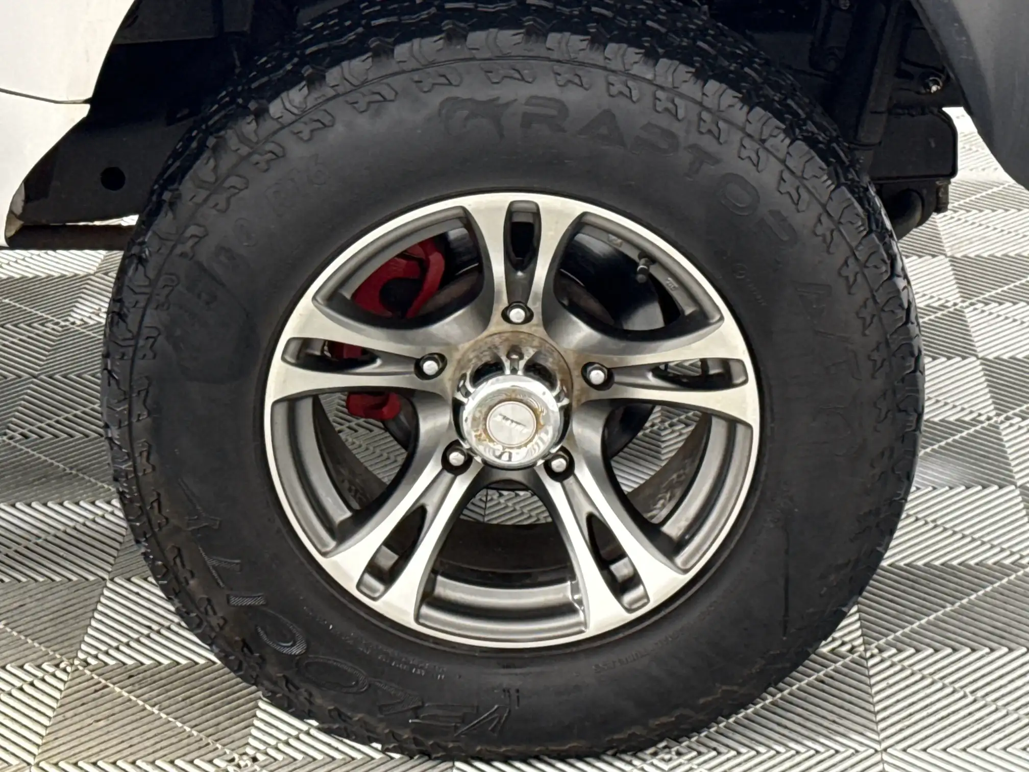 Tata Xenon