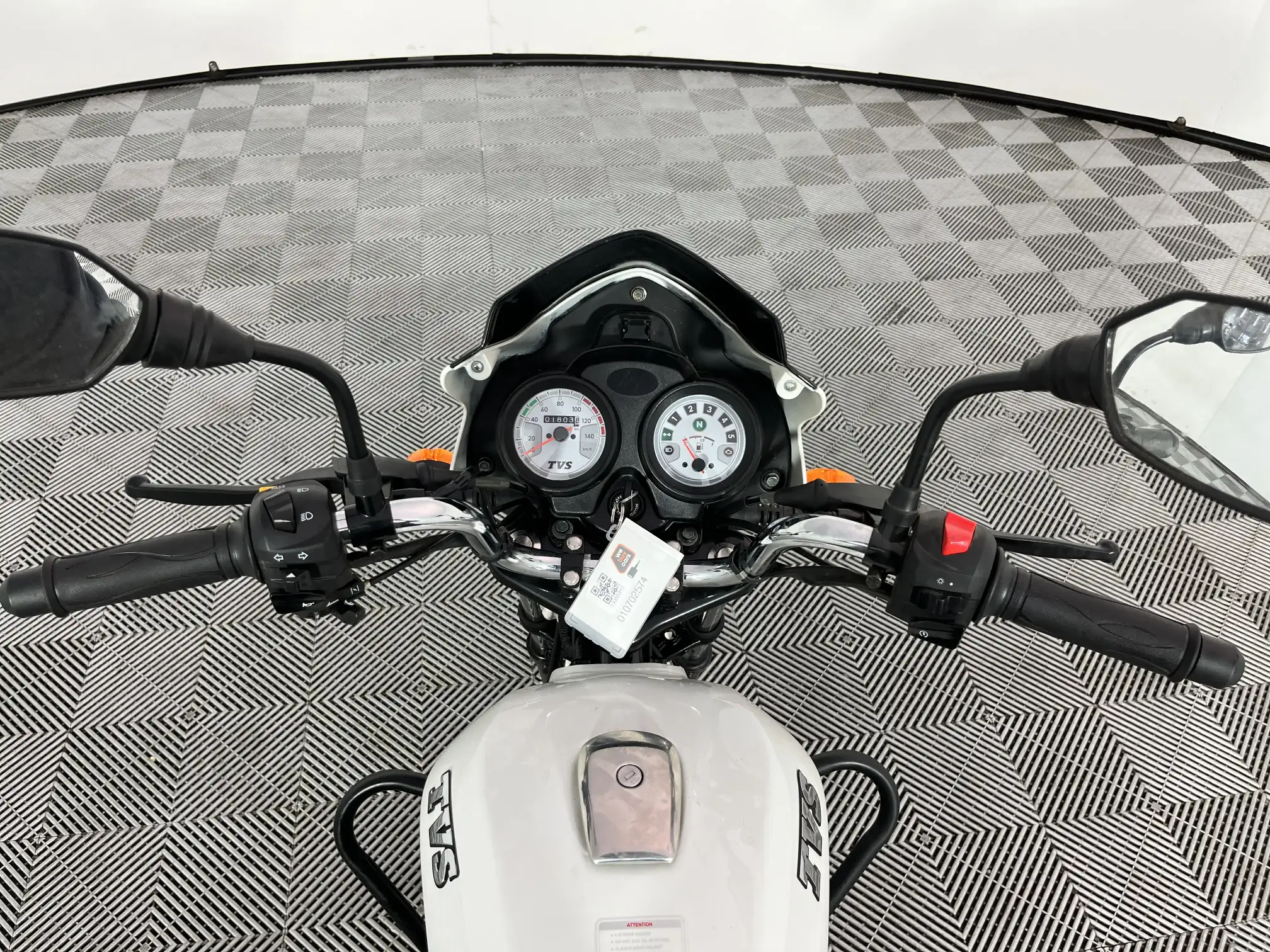 TVS 125