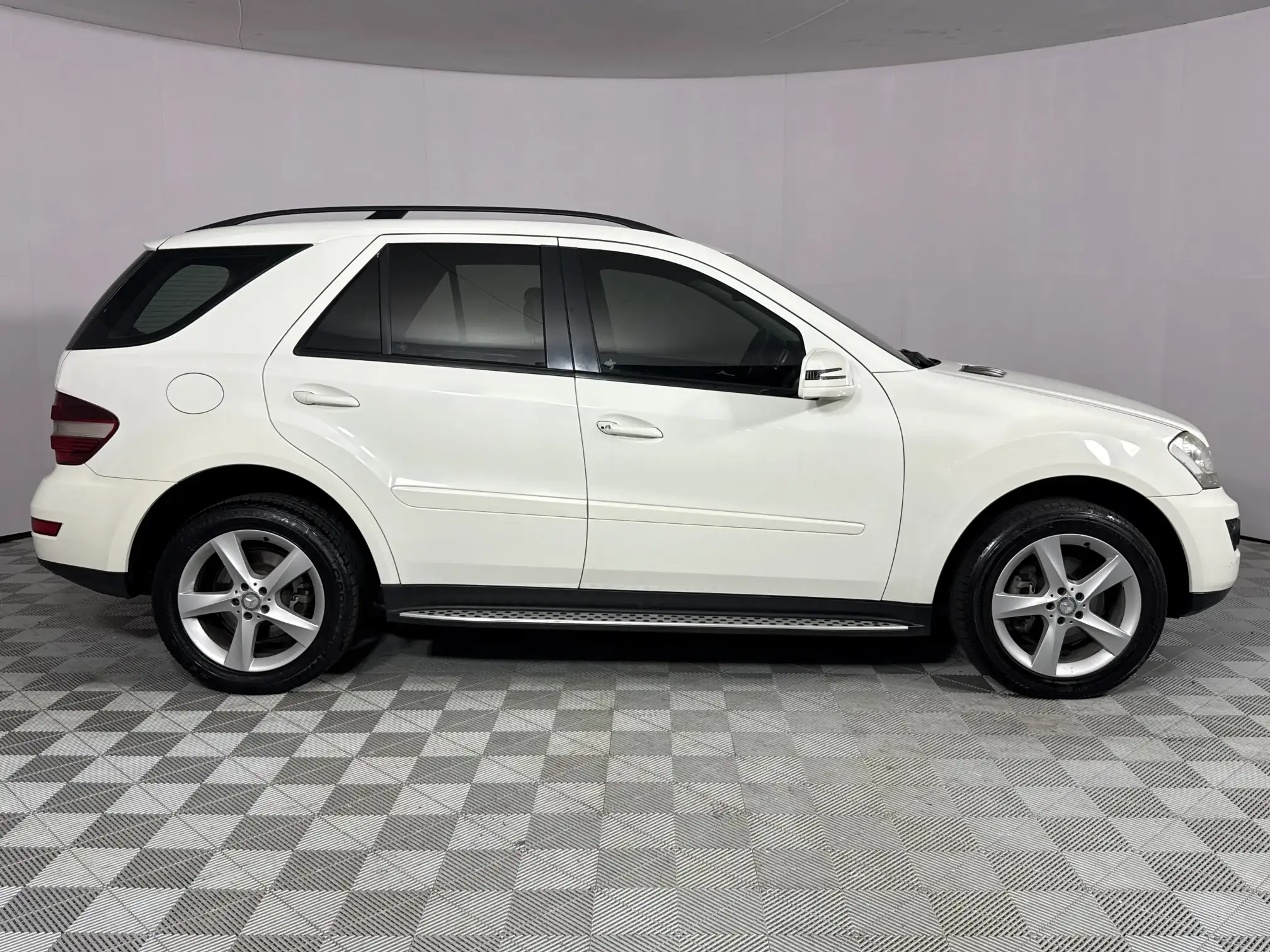 Mercedes-Benz M Class