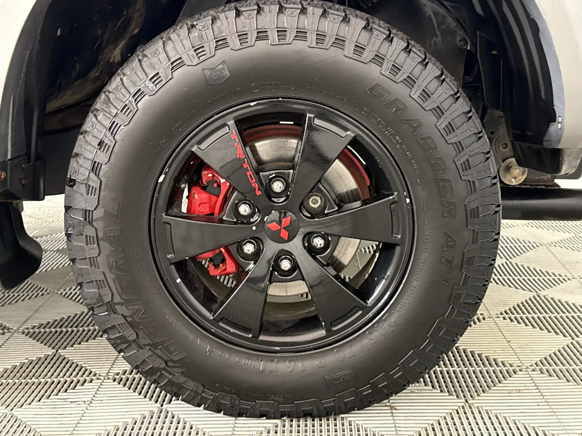 Mitsubishi Triton