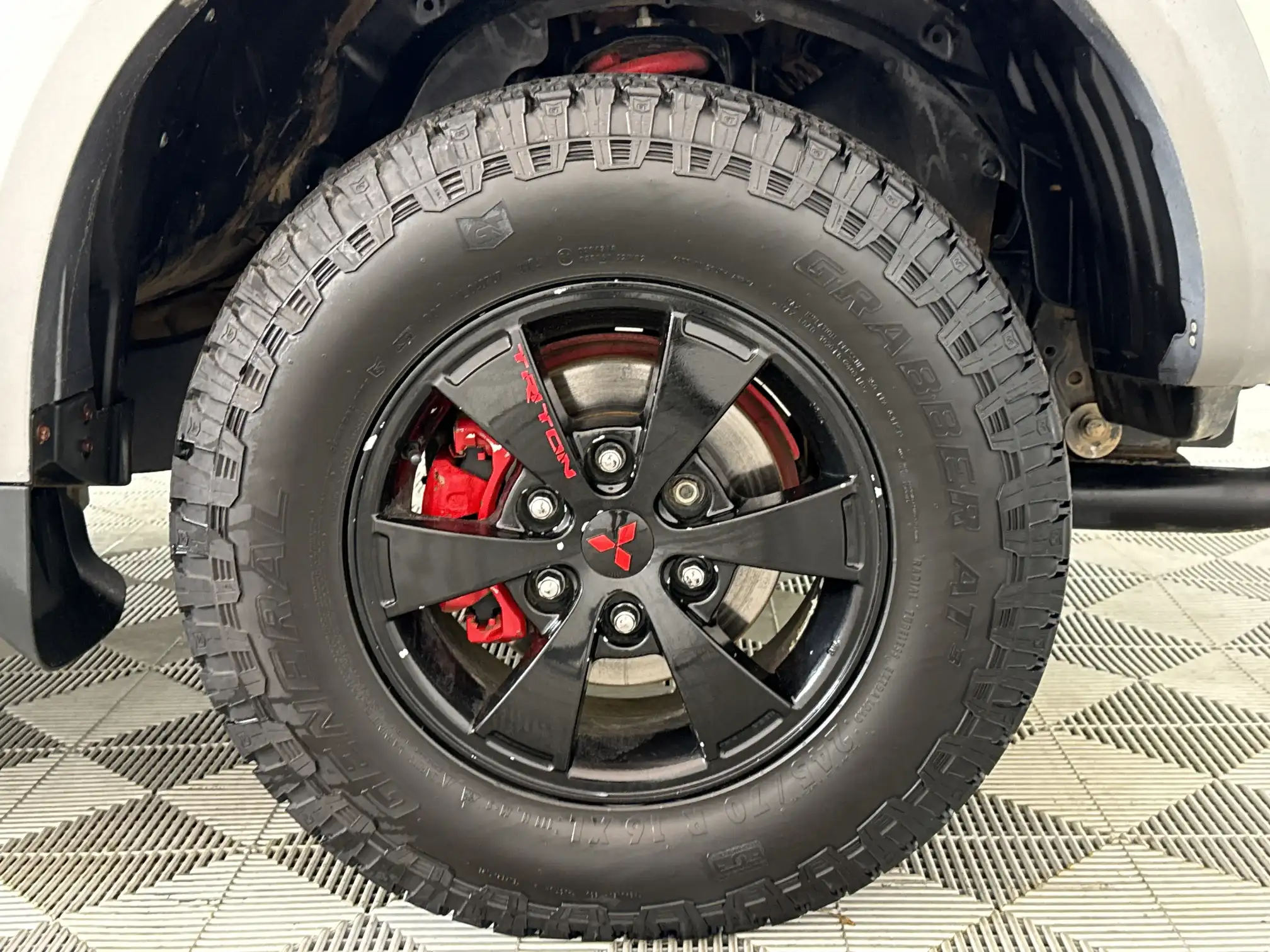 Mitsubishi Triton